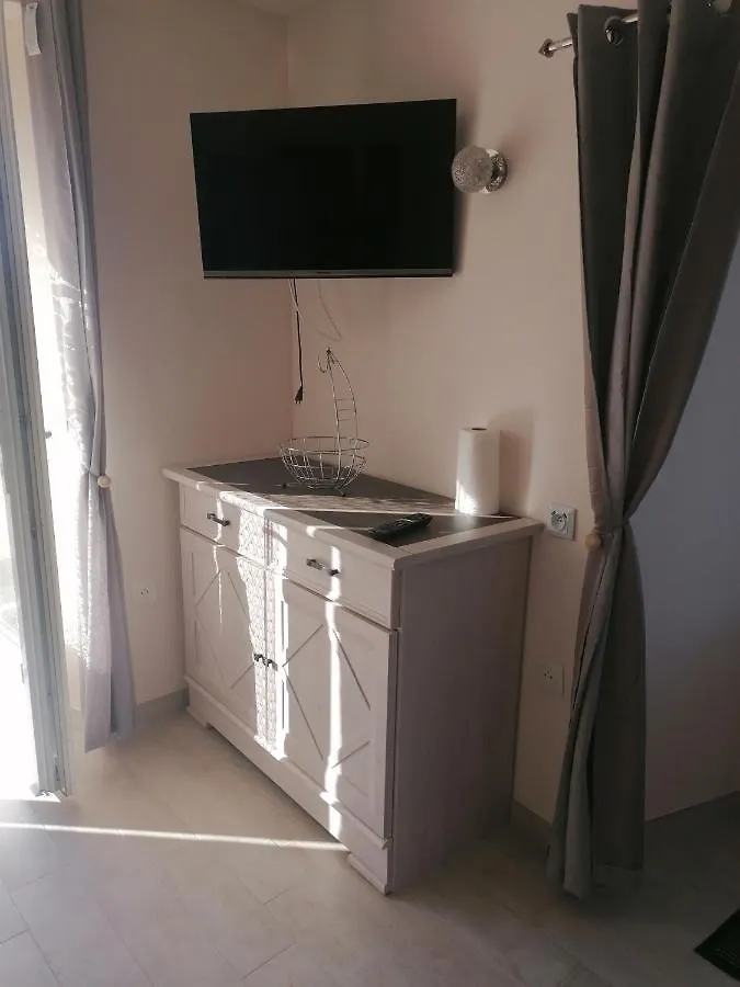 La Basse-Cour Apartment Vic-sur-Cere