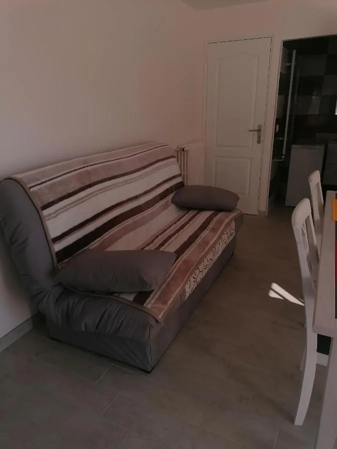 La Basse-Cour Apartment Vic-sur-Cere