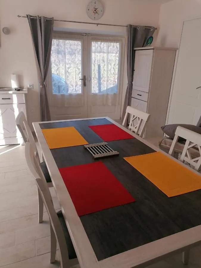 La Basse-Cour Apartment Vic-sur-Cere France